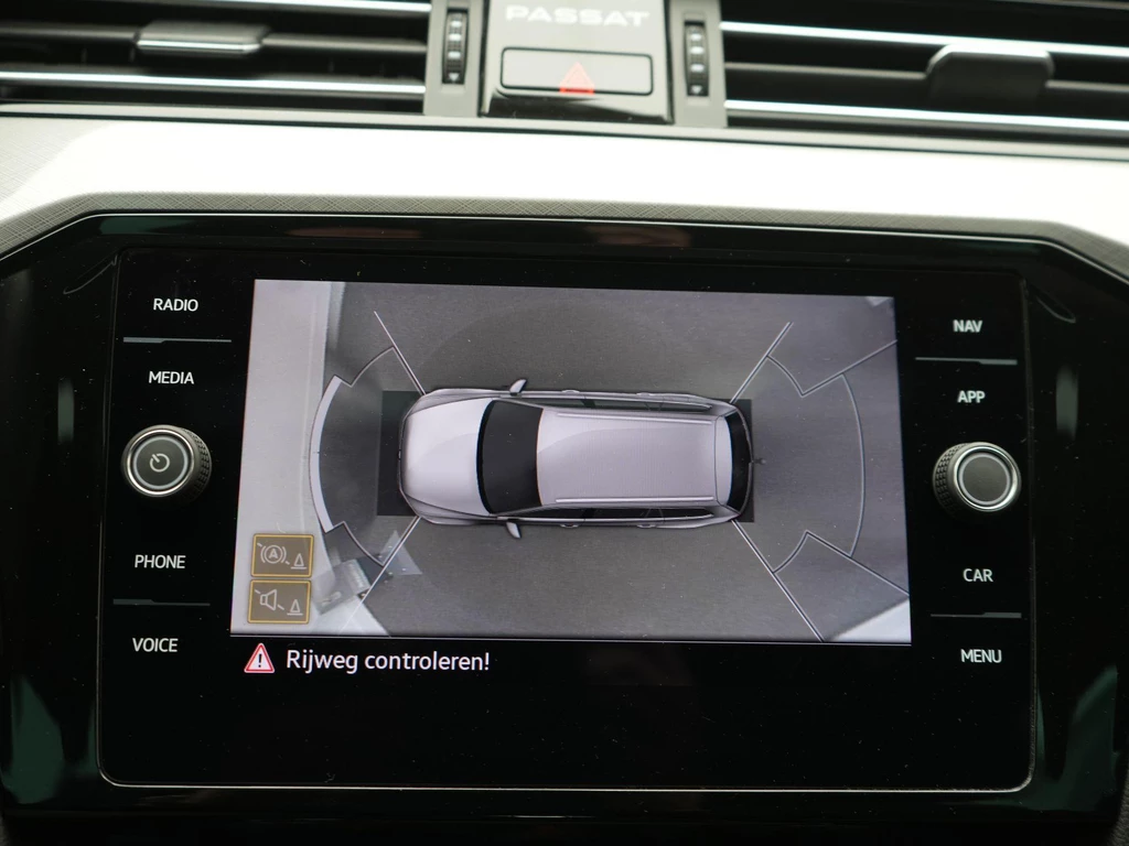 Volkswagen Passat – foto 29