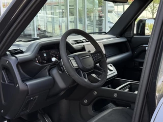 Land Rover Defender – thumbnail 27