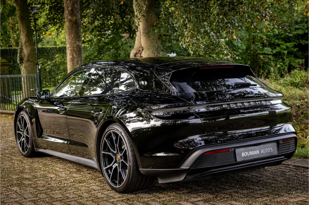 Porsche Taycan – foto 6