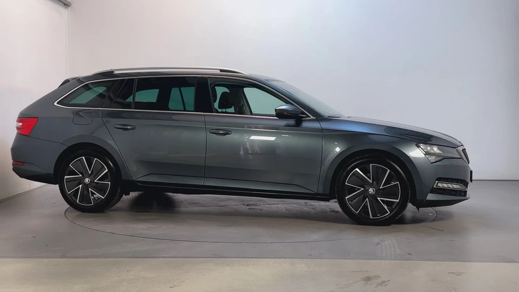 Škoda Superb – foto 6