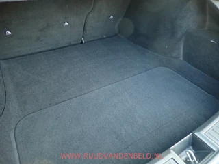 Tesla Model S – thumbnail 33