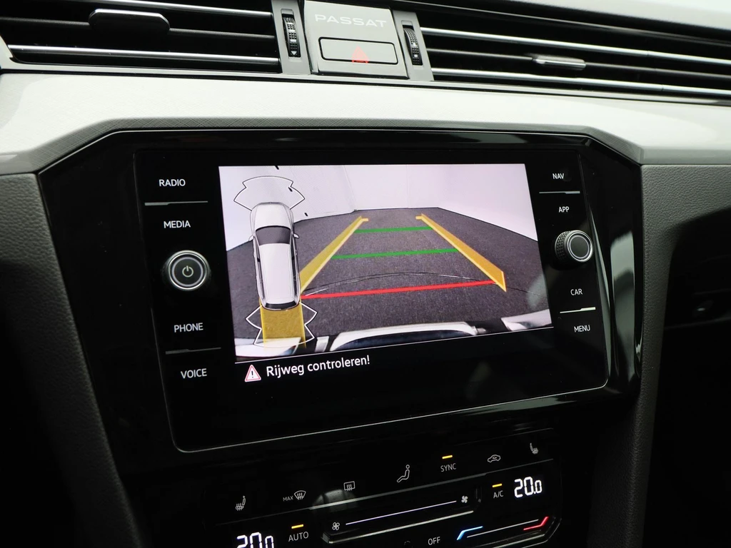 Volkswagen Passat – foto 29