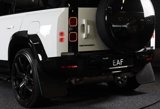 Land Rover Defender – thumbnail 7