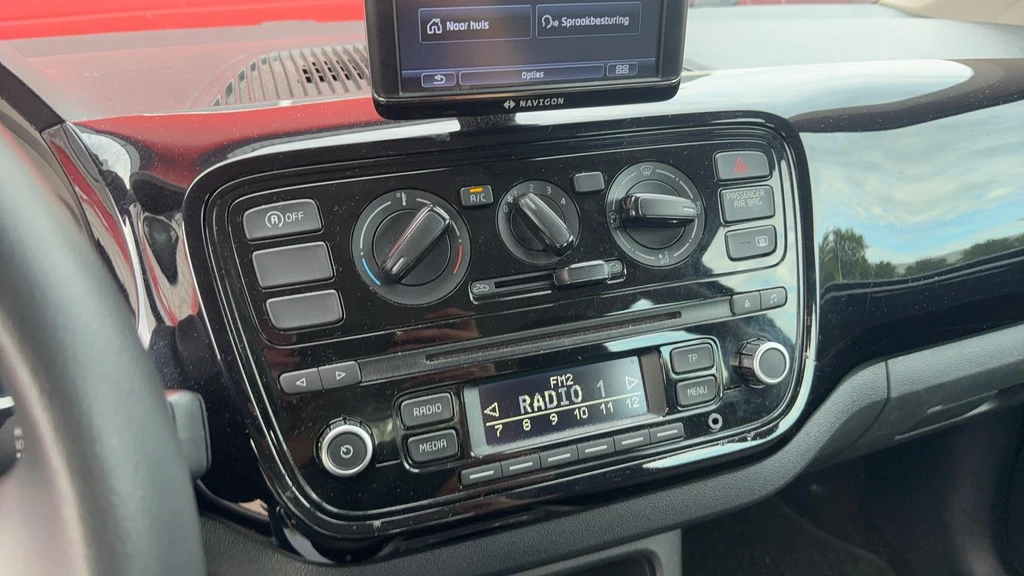 Volkswagen up! – foto 8