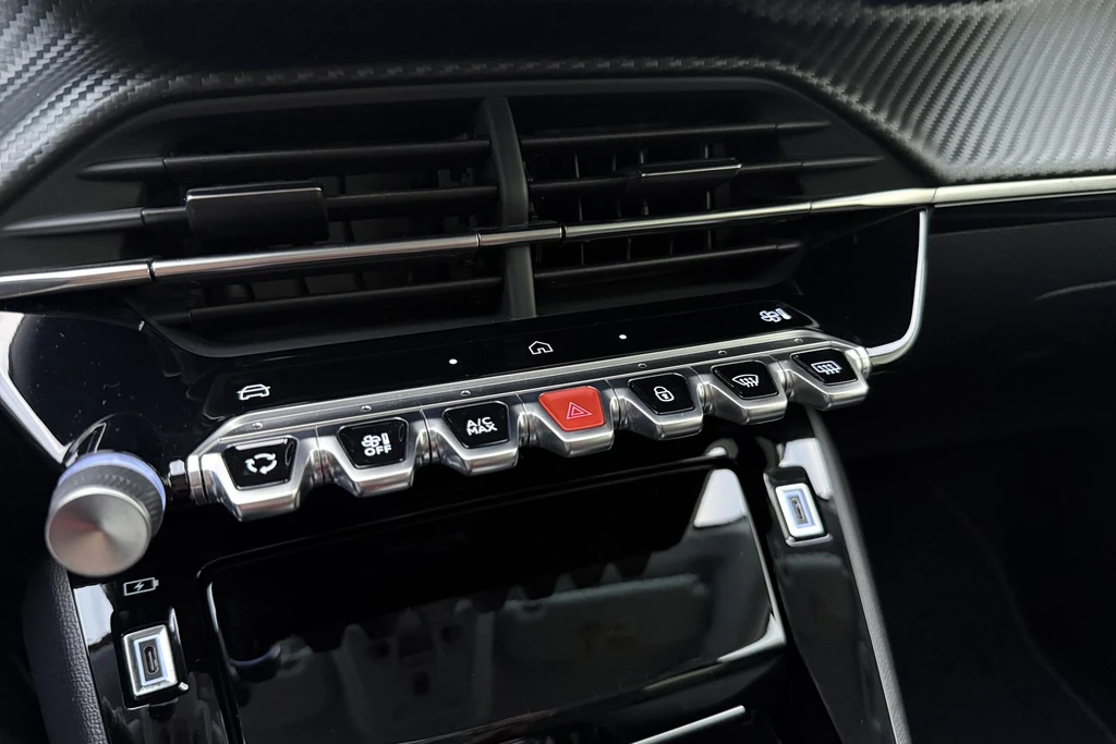 Peugeot 208 – foto 19