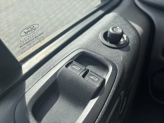 Ford Transit Custom – thumbnail 30