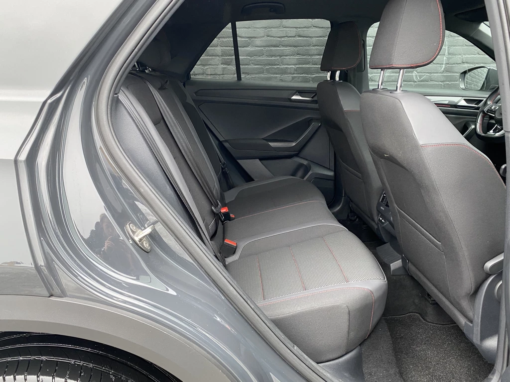 Volkswagen T-Roc – foto 18