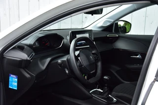 Peugeot 208 – thumbnail 10