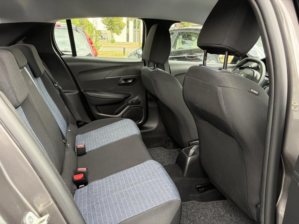 Peugeot 208 – foto 10