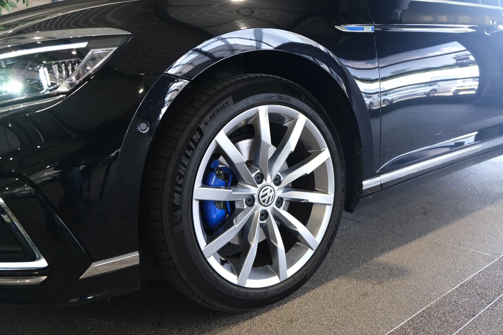 Volkswagen Passat – foto 11