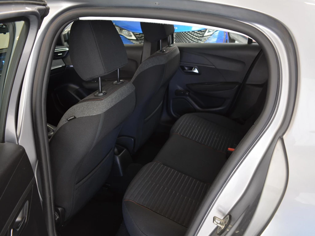 Peugeot 208 – foto 12