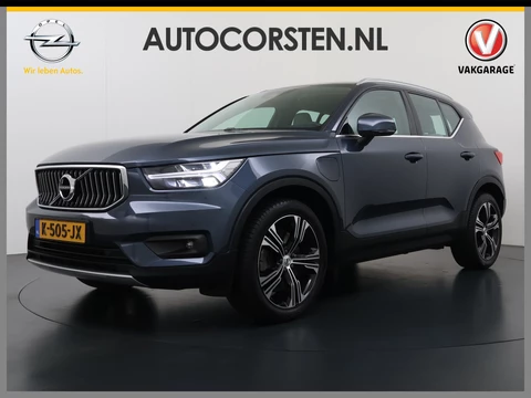 Volvo XC40 T5 262PK Autom. Plugin-Hybrid Leder Trekhaak Harman&Kardon® Navi Ecc Camera Apple Carplay Android Auto Pdc Recharge Business Pro Elek.Achterklep Lmv Led Isofix DAB Lane Keeping Cross Traffic Alert BLIS Road Sign Info 1.800KG Trekvermogen 1e Eigenaar