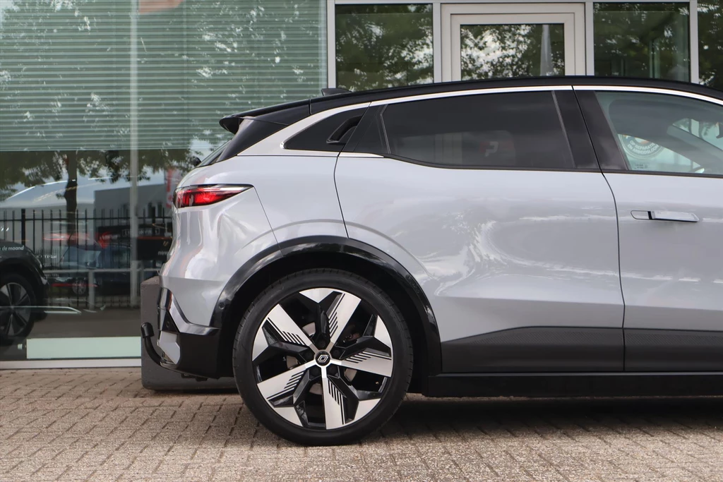 Renault Megane E-Tech – foto 5