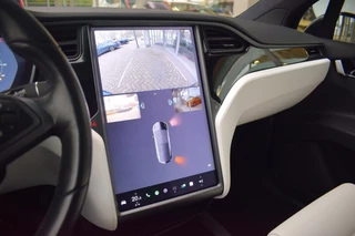 Tesla Model X – thumbnail 30