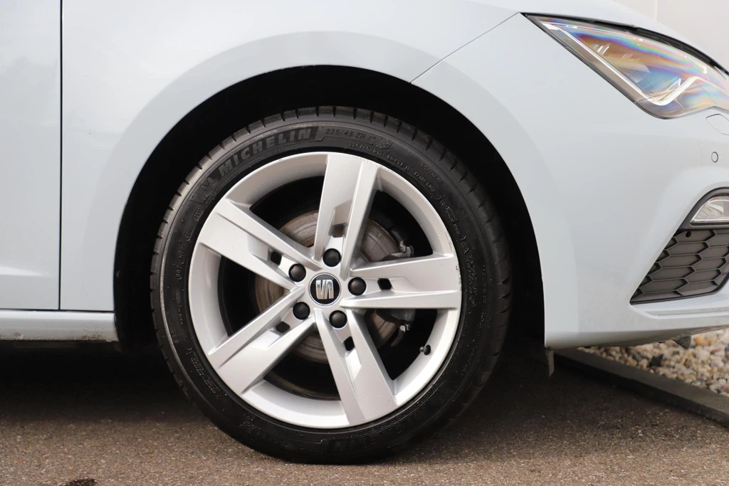 SEAT Leon – foto 6