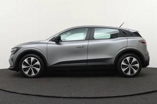 Renault Megane E-Tech – thumbnail 2