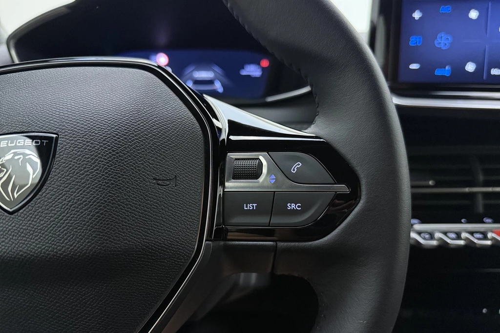 Peugeot e-2008 – foto 21