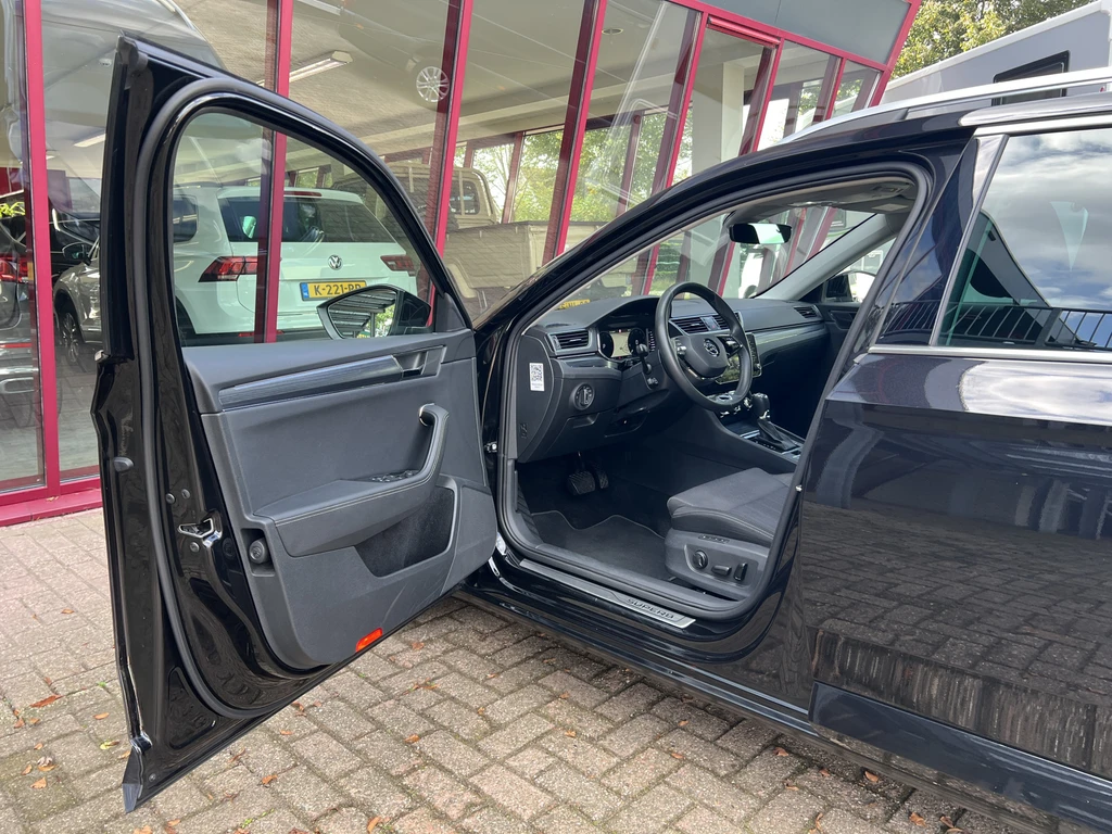 Škoda Superb – foto 11