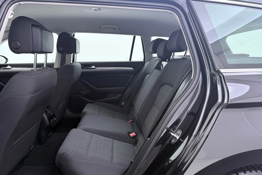 Volkswagen Passat – foto 24