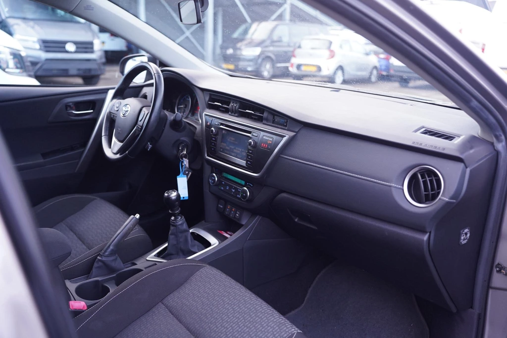 Toyota Auris – foto 24