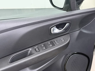 Renault Clio – thumbnail 32