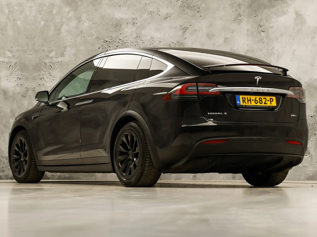 Tesla Model X – foto 4