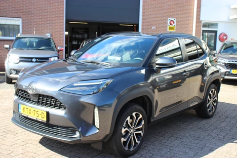 Toyota Yaris Cross 1.5 Hybrid Dynamic Automaat | Stoelverwarming | Parkeersensoren | Adapt. cruise | Keyless |