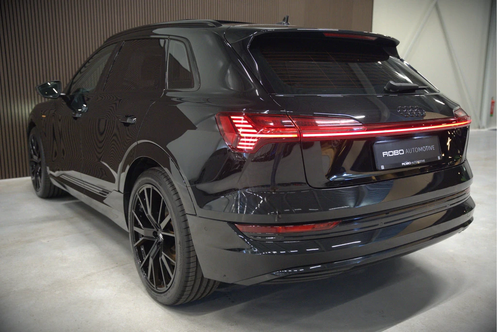 Audi e-tron – foto 6