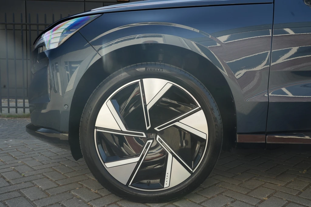 Volvo EX90 – foto 9