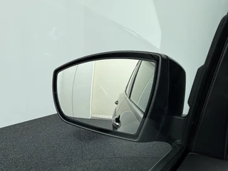 Ford Kuga – thumbnail 25
