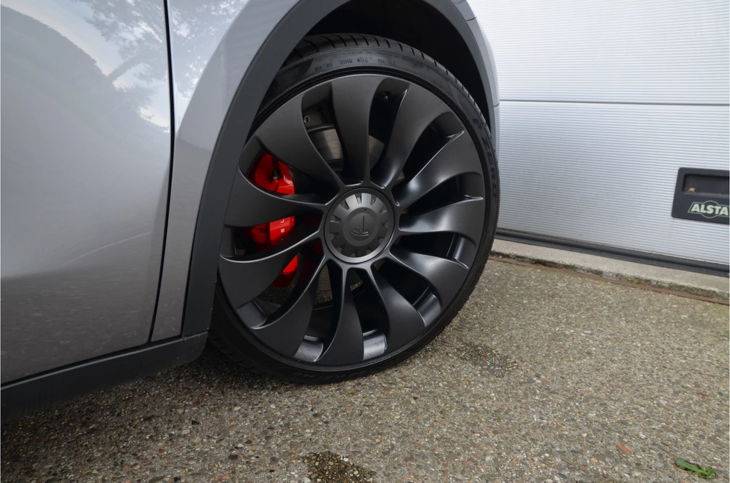 Tesla Model Y – foto 10