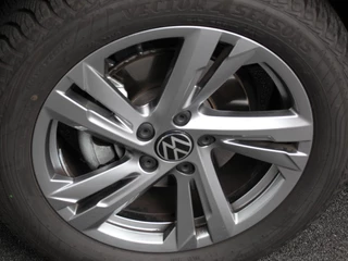 Volkswagen T-Roc – thumbnail 8