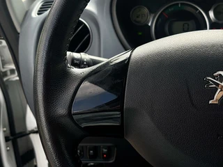 Peugeot iOn – thumbnail 23
