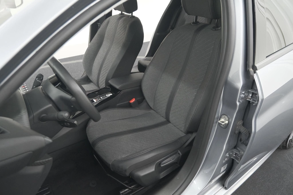 Peugeot 208 – foto 32