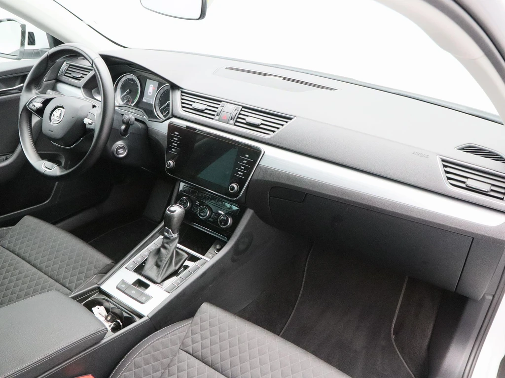 Škoda Superb – foto 35