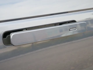 Land Rover Range Rover Velar – thumbnail 41