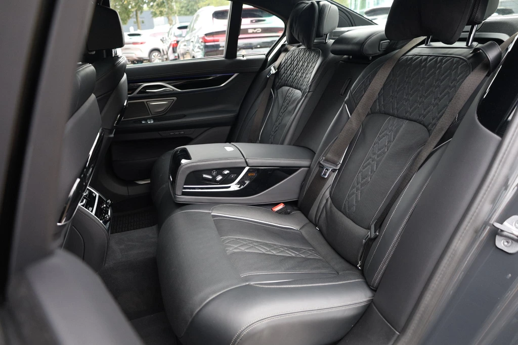 BMW 7 Serie – foto 31