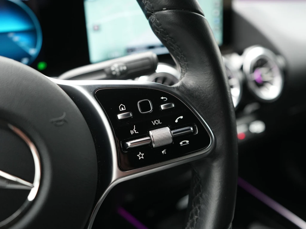 Mercedes-Benz EQA – foto 33