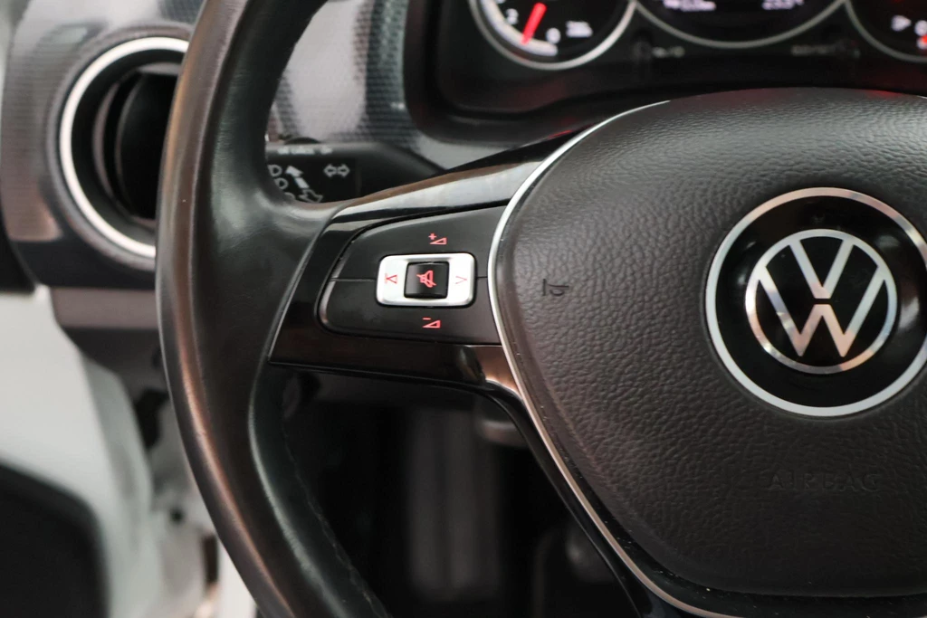 Volkswagen up! – foto 17