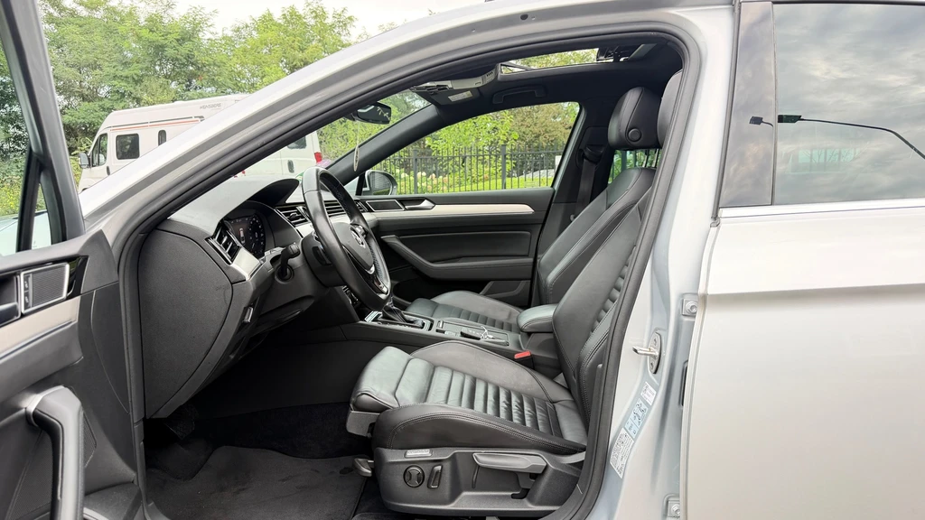 Volkswagen Passat – foto 13