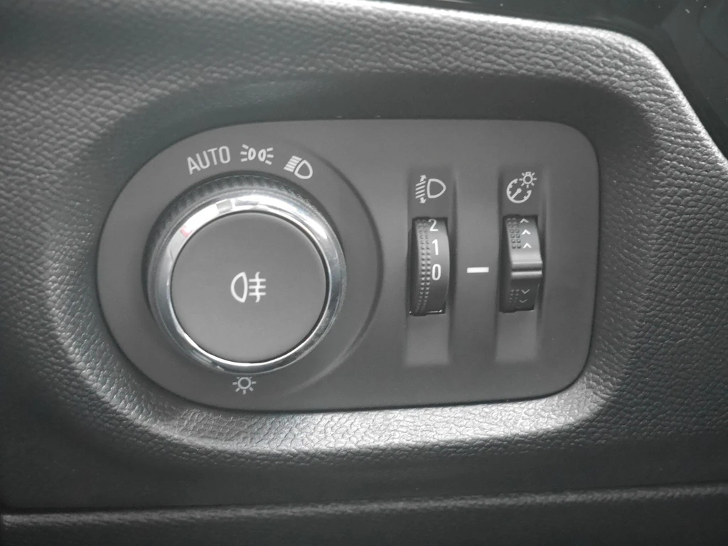 Opel Corsa – foto 15