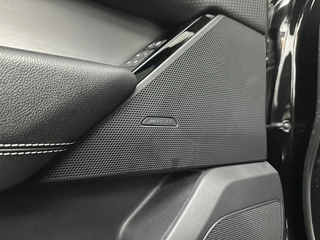 Land Rover Range Rover Velar – thumbnail 13