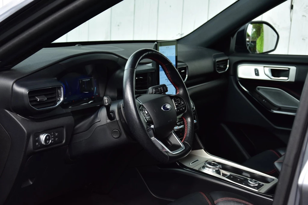 Ford Explorer – foto 8