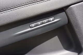 Land Rover Range Rover Evoque – thumbnail 17