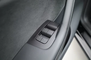 Tesla Model Y – thumbnail 12
