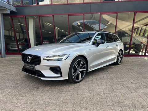 Volvo V60 2.0 T8 Plug-in hybrid AWD Plus Bright | Recharge | Long Range | R-Design | Pano | 360 graden camera | Harman/Kardon | Stoel/Stuuurverw. |