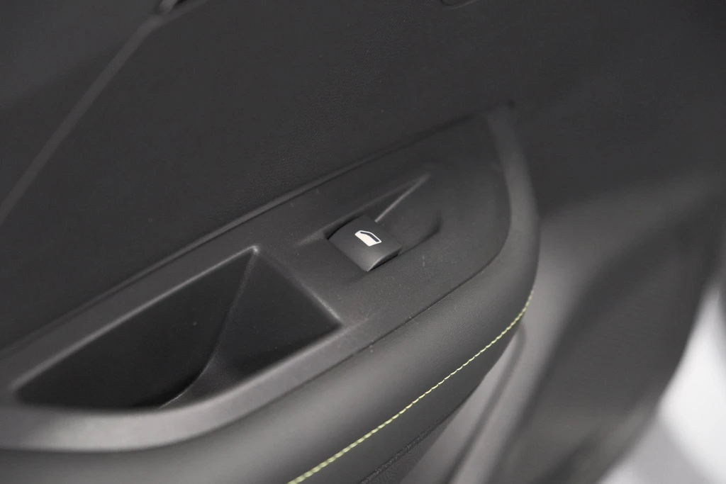 Peugeot e-2008 – foto 42