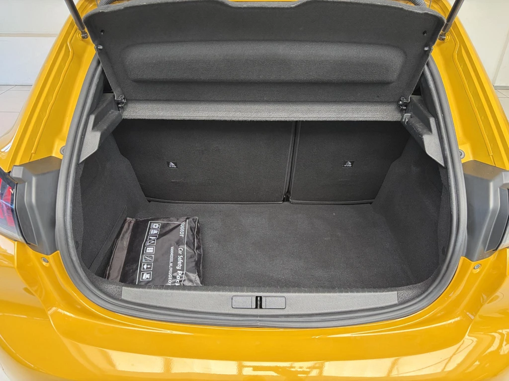 Peugeot 208 – foto 12