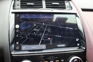 Jaguar E-PACE – thumbnail 33