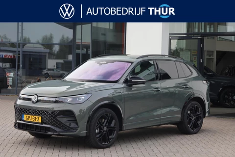 Volkswagen Tiguan 1.5 eHybrid R-Line Business Lederen bekleding met elektrische stoelverstelling + geheugen + ventilatie + verwarming, black style, comfort plus, trekhaak, multimedia pakket plus met o.a. harman en kardon head up display, assistentie pakket plus met rondom zicht camera, design met LED matrix